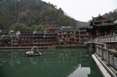 Fenghuang, Çin - 23 Aralık 2024 Anka Kasabası Hava Görüntüsü