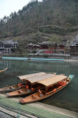 Fenghuang, Çin - 23 Aralık 2024 Anka Kasabası Hava Görüntüsü