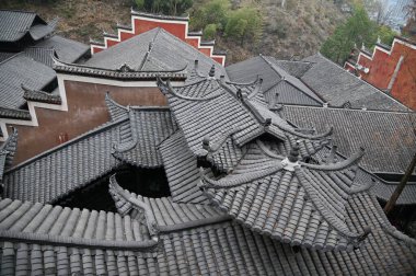 Zhangjiajie, Çin - 26 Aralık 2024: Zhangjiajie Tusi İmparatorluk Şehri