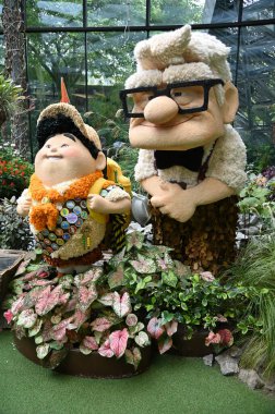 Marina Körfezi, Singapur - 31 Ocak 2025 Koyun yanındaki Bahçelerde Çiçek Fantezisi