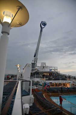 Marina Körfezi, Singapur - 27 Ocak 2025 Deniz Marşı Gemisi Gezisi