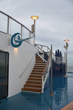 Marina Körfezi, Singapur - 27 Ocak 2025 Deniz Marşı Gemisi Gezisi