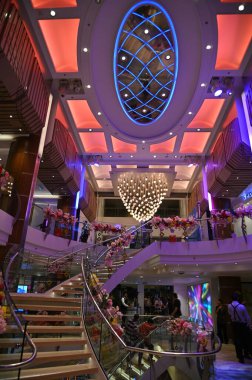 Marina Körfezi, Singapur - 27 Ocak 2025 Deniz Marşı Gemisi Gezisi