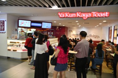 Singapur Şehri, Singapur - 1 Şubat 2025: Orchard, Bugis, Marina Körfezi ve Çin Mahallesi Alışveriş Bölgeleri