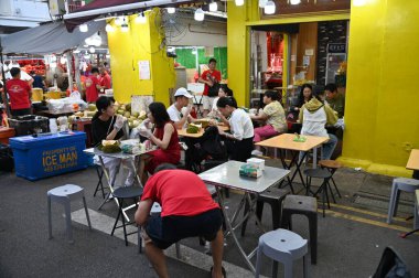 Singapur Şehri, Singapur - 1 Şubat 2025: Orchard, Bugis, Marina Körfezi ve Çin Mahallesi Alışveriş Bölgeleri