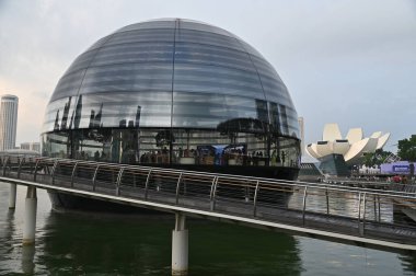 Singapur Şehri, Singapur - 1 Şubat 2025: Orchard, Bugis, Marina Körfezi ve Çin Mahallesi Alışveriş Bölgeleri
