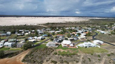 Lancelin, Avustralya 2 Haziran 2025: Lancelin Batı Avustralya 'nın kum tepeleri ve plajları