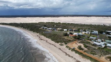 Lancelin, Avustralya 2 Haziran 2025: Lancelin Batı Avustralya 'nın kum tepeleri ve plajları