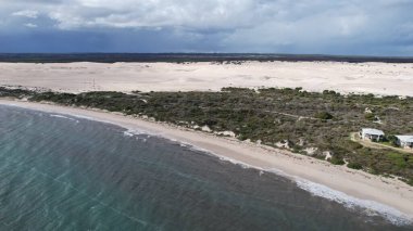 Lancelin, Avustralya 2 Haziran 2025: Lancelin Batı Avustralya 'nın kum tepeleri ve plajları