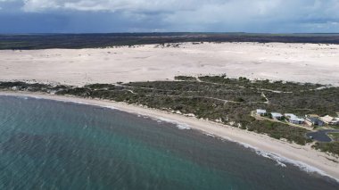 Lancelin, Avustralya 2 Haziran 2025: Lancelin Batı Avustralya 'nın kum tepeleri ve plajları
