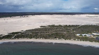 Lancelin, Avustralya 2 Haziran 2025: Lancelin Batı Avustralya 'nın kum tepeleri ve plajları