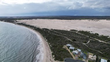 Lancelin, Avustralya 2 Haziran 2025: Lancelin Batı Avustralya 'nın kum tepeleri ve plajları