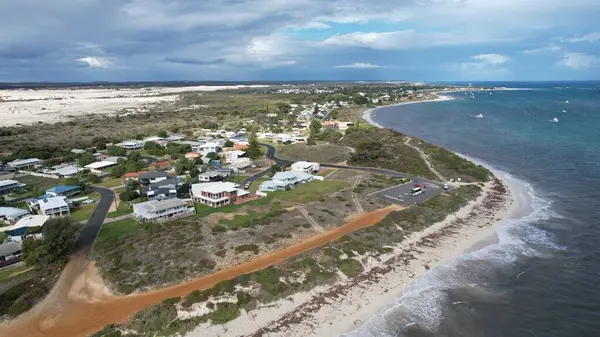 Lancelin, Avustralya 2 Haziran 2025: Lancelin Batı Avustralya 'nın kum tepeleri ve plajları