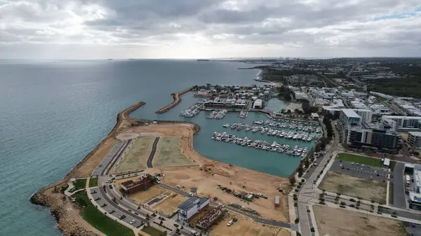 Fremantle, Avustralya 5 Haziran 2025: The Omeo Wreck ve Coogee Beach
