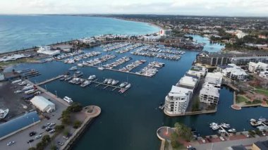 Mandurah, Avustralya 31 Mayıs 2025: Mandurah Sahil Marina Kasabası