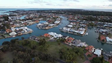 Mandurah, Avustralya 31 Mayıs 2025: Mandurah Sahil Marina Kasabası
