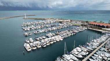 Hillarys, Avustralya 3 Haziran 2025: The Hillarys Boat Harbour of Perth CBD