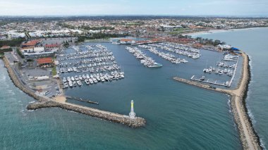Hillarys, Avustralya 3 Haziran 2025: The Hillarys Boat Harbour of Perth CBD