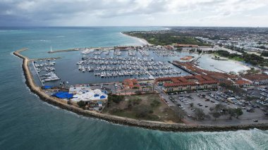 Hillarys, Avustralya 3 Haziran 2025: The Hillarys Boat Harbour of Perth CBD