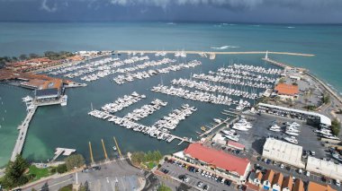 Hillarys, Avustralya 3 Haziran 2025: The Hillarys Boat Harbour of Perth CBD