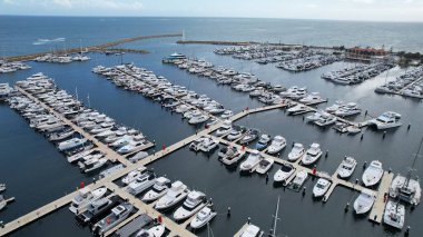 Hillarys, Avustralya 3 Haziran 2025: The Hillarys Boat Harbour of Perth CBD