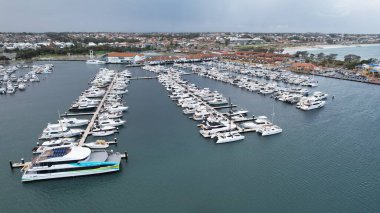 Hillarys, Avustralya 3 Haziran 2025: The Hillarys Boat Harbour of Perth CBD