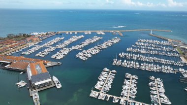 Hillarys, Avustralya 3 Haziran 2025: The Hillarys Boat Harbour of Perth CBD