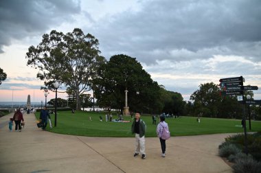 Perth, Avustralya 4 Haziran 2025: Perth CBD 'nin Krallar Parkı
