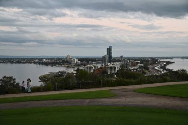 Perth, Avustralya 4 Haziran 2025: Perth CBD 'nin Krallar Parkı