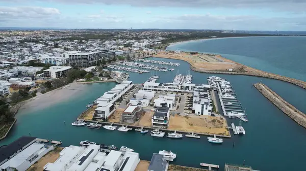 Fremantle, Avustralya 5 Haziran 2025: The Omeo Wreck ve Coogee Beach