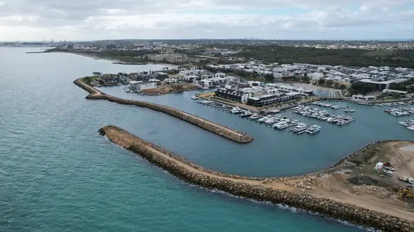 Fremantle, Avustralya 5 Haziran 2025: The Omeo Wreck ve Coogee Beach