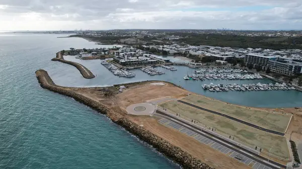 Fremantle, Avustralya 5 Haziran 2025: The Omeo Wreck ve Coogee Beach