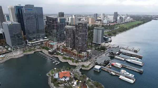Perth, Avustralya 3 Haziran 2025: Perth CBD 'nin Elizabeth Rıhtımı