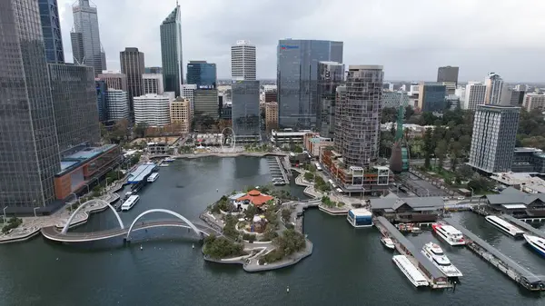 Perth, Avustralya 3 Haziran 2025: Perth CBD 'nin Elizabeth Rıhtımı