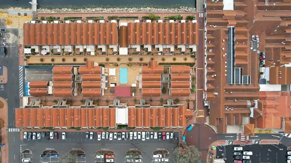 Hillarys, Avustralya 3 Haziran 2025: The Hillarys Boat Harbour of Perth CBD