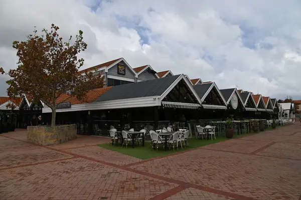 Hillarys, Avustralya 3 Haziran 2025: The Hillarys Boat Harbour of Perth CBD