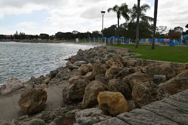 Hillarys, Avustralya 3 Haziran 2025: The Hillarys Boat Harbour of Perth CBD