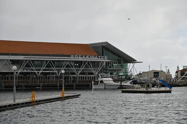 Hillarys, Avustralya 3 Haziran 2025: The Hillarys Boat Harbour of Perth CBD