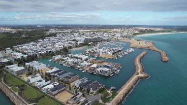 Fremantle, Avustralya 5 Haziran 2025: The Omeo Wreck ve Coogee Beach