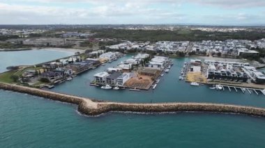 Fremantle, Avustralya 5 Haziran 2025: The Omeo Wreck ve Coogee Beach