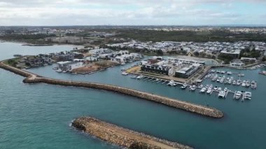 Fremantle, Avustralya 5 Haziran 2025: The Omeo Wreck ve Coogee Beach