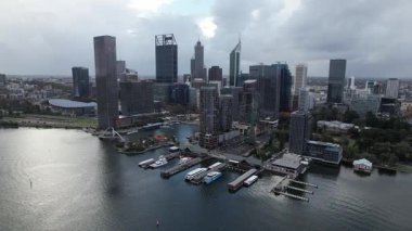 Perth, Avustralya 3 Haziran 2025: Perth CBD 'nin Elizabeth Rıhtımı