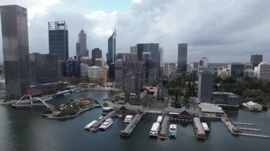 Perth, Avustralya 3 Haziran 2025: Perth CBD 'nin Elizabeth Rıhtımı