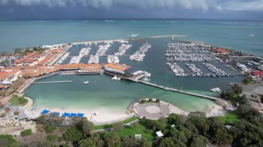 Hillarys, Avustralya 3 Haziran 2025: The Hillarys Boat Harbour of Perth CBD