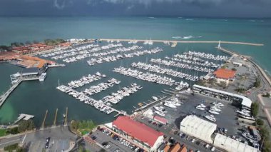 Hillarys, Avustralya 3 Haziran 2025: The Hillarys Boat Harbour of Perth CBD