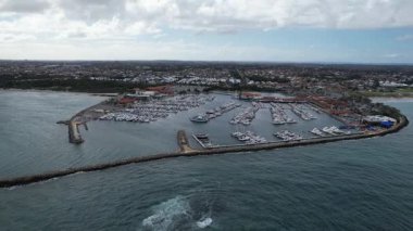 Hillarys, Avustralya 3 Haziran 2025: The Hillarys Boat Harbour of Perth CBD