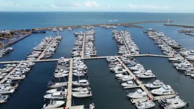 Hillarys, Avustralya 3 Haziran 2025: The Hillarys Boat Harbour of Perth CBD