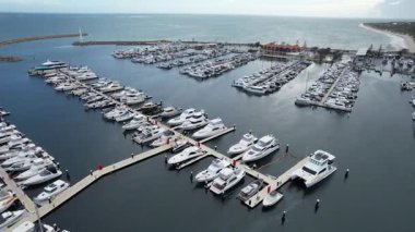 Hillarys, Avustralya 3 Haziran 2025: The Hillarys Boat Harbour of Perth CBD