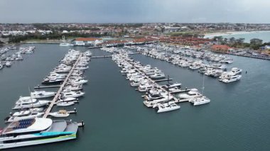 Hillarys, Avustralya 3 Haziran 2025: The Hillarys Boat Harbour of Perth CBD