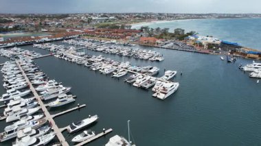 Hillarys, Avustralya 3 Haziran 2025: The Hillarys Boat Harbour of Perth CBD